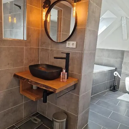 Ferienwohnung Pelikans Krone דירה *